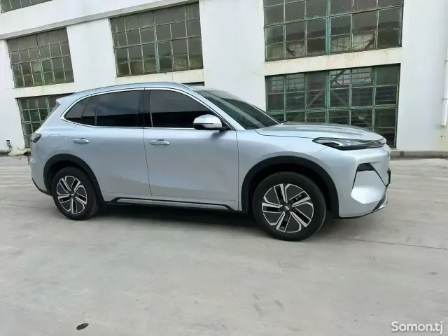 Geely Galaxy Starship 7 2025 · 1.5 AT