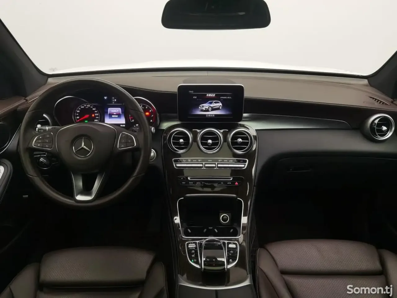 Mercedes-Benz GLC class 2016 · 2.6 AT
