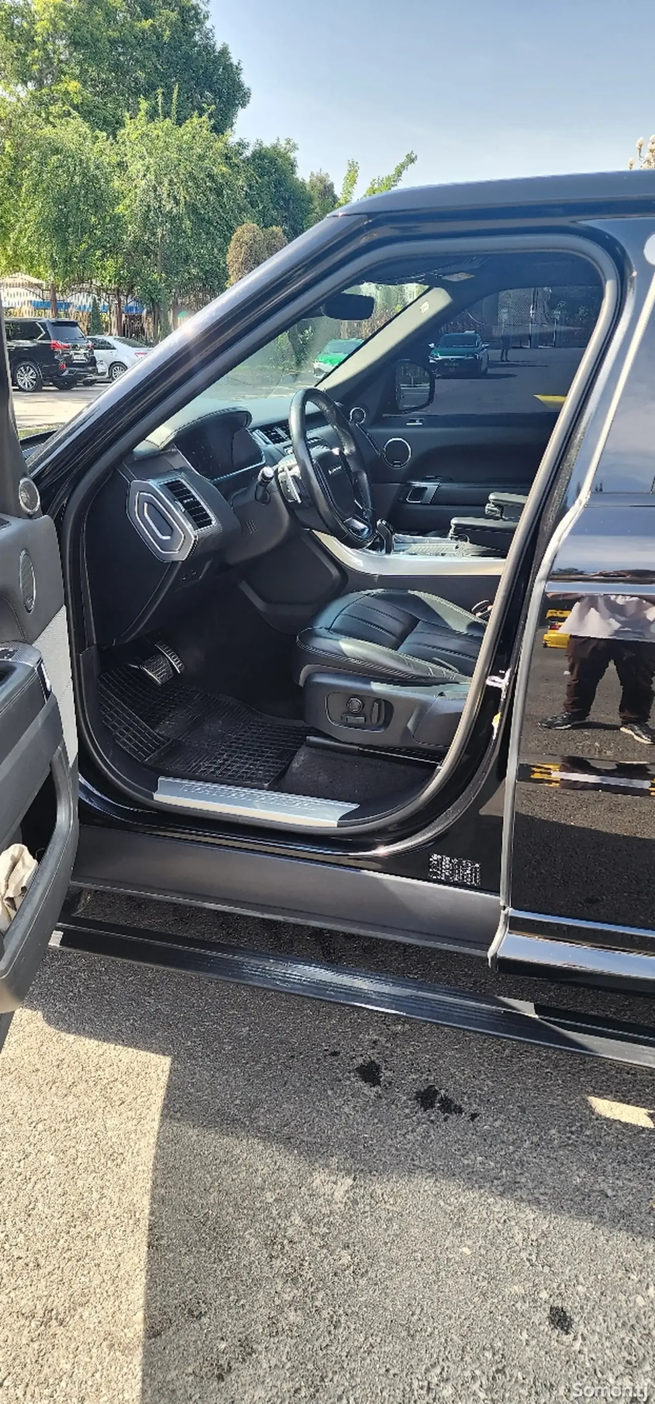 Land Rover Range Rover Sport 2019 · 4.4 AT