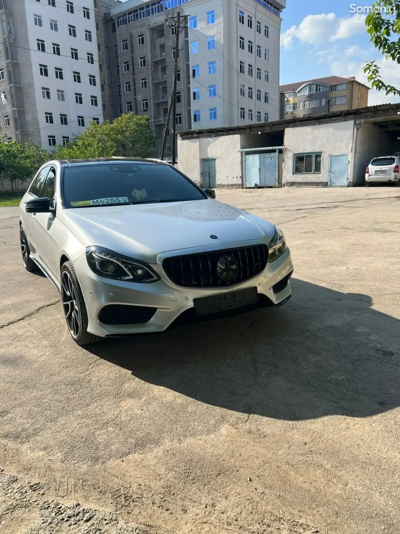 Mercedes-Benz E class 2015 · 3.5 AT