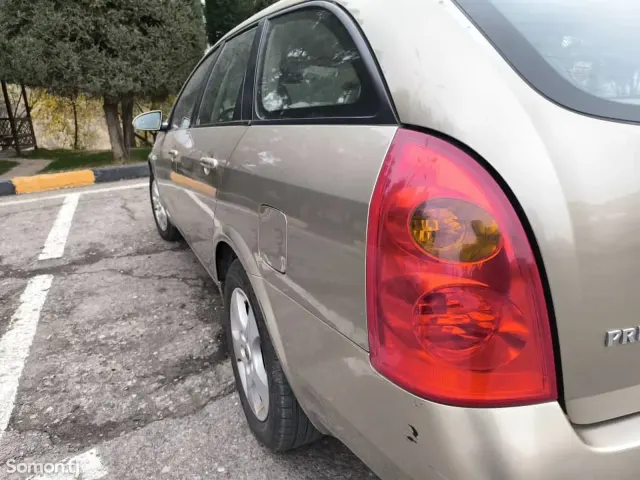 Nissan Primera 2002 · 1.8 MT