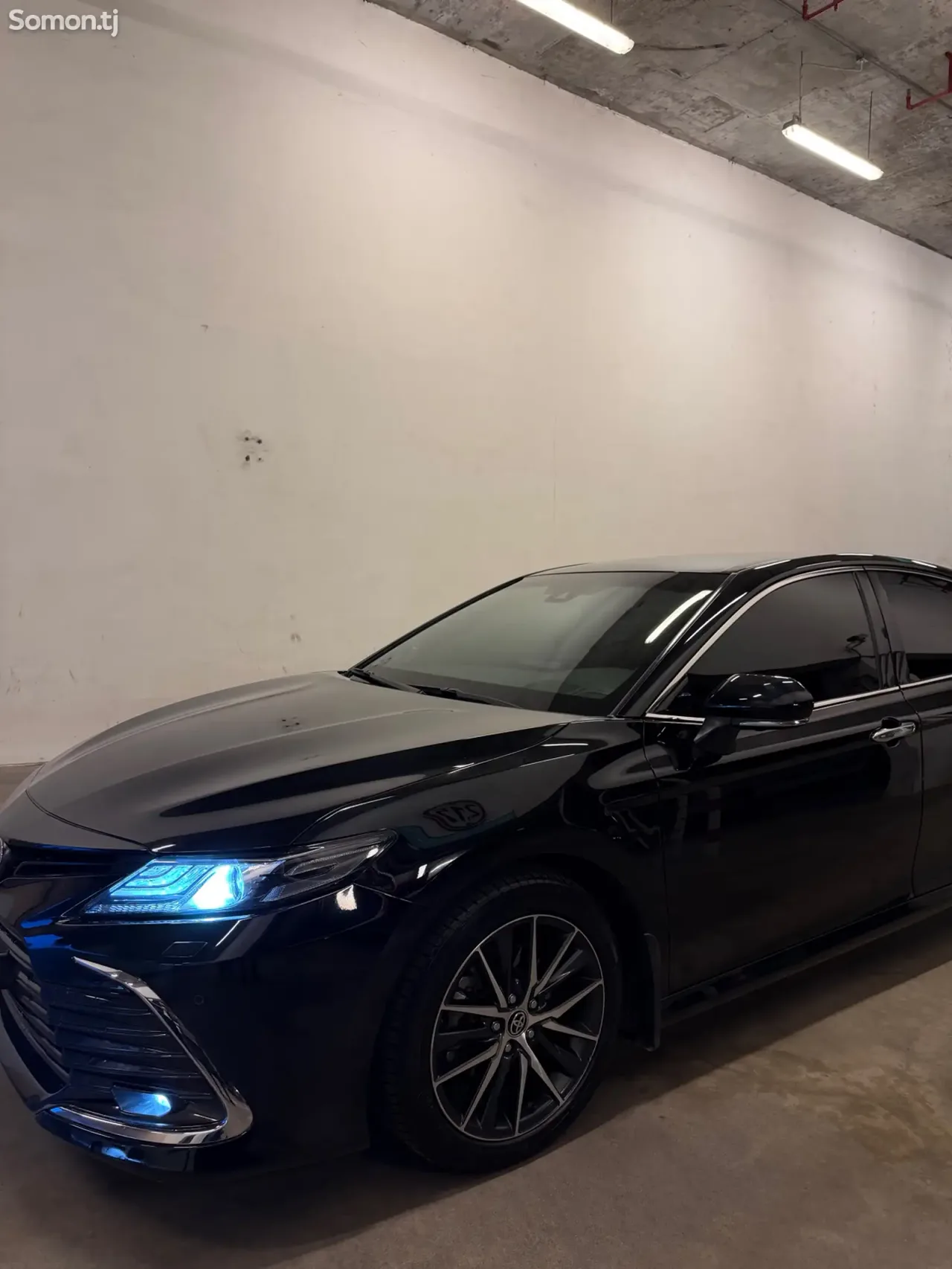 Toyota Camry 2022 · 3.5 AT