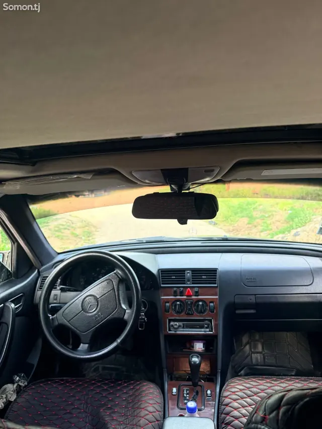 Mercedes-Benz C class 2000 · 2.0 AT