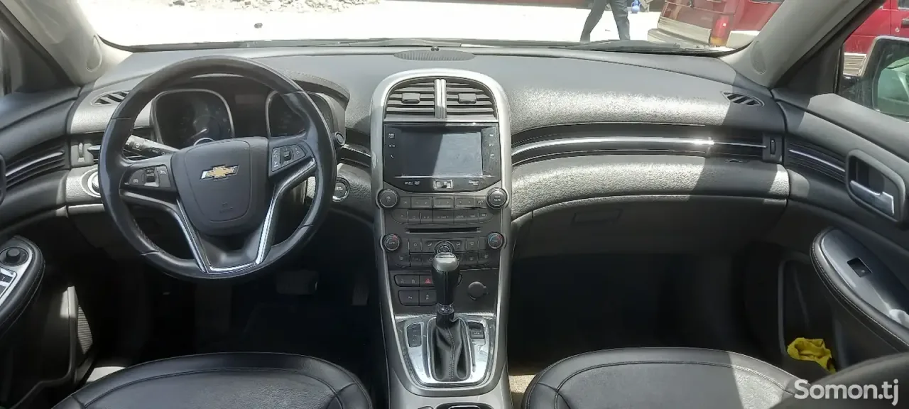 Chevrolet Malibu 2015 · 2.0 AT