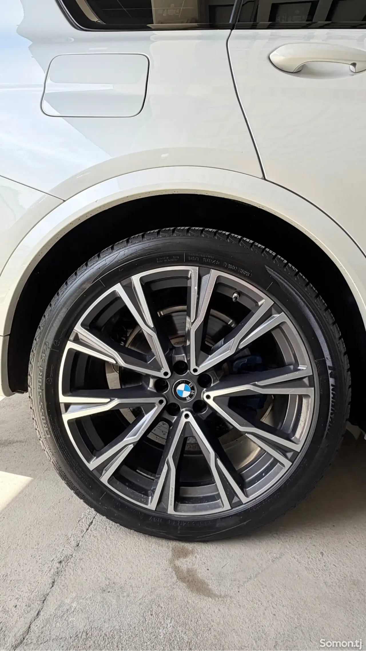 BMW X7 2022 · 4.0 AT