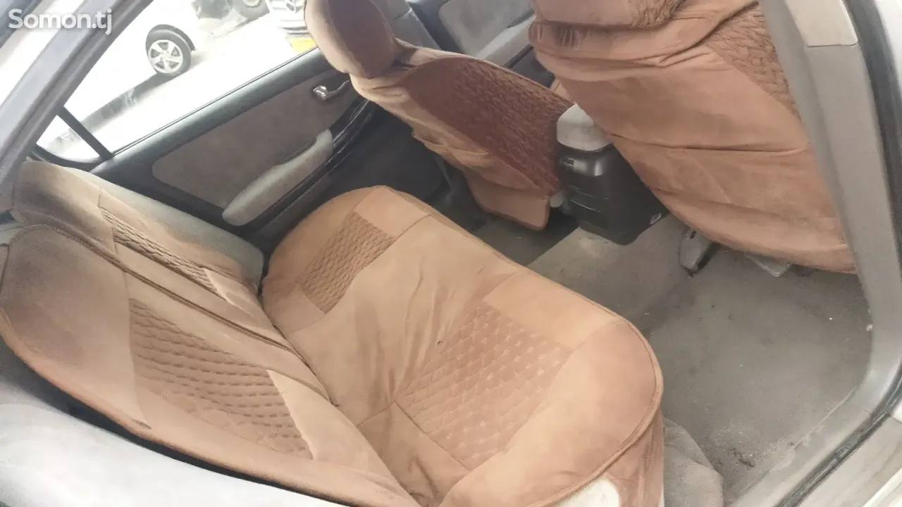 Nissan Maxima 2000 · 2.0 AT