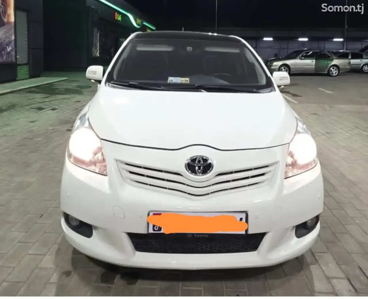 Toyota Verso 2011 · 2.0 MT