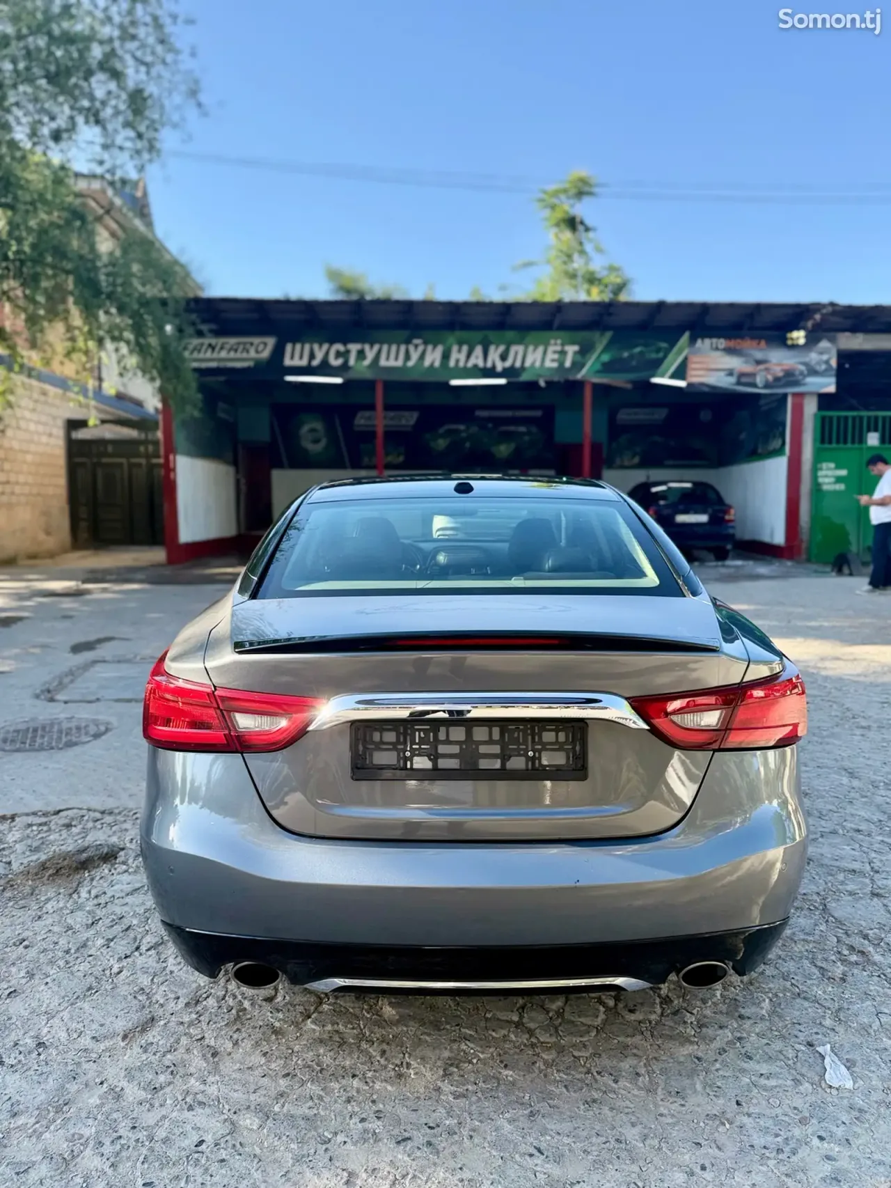 Nissan Maxima 2017 · 3.5 AT