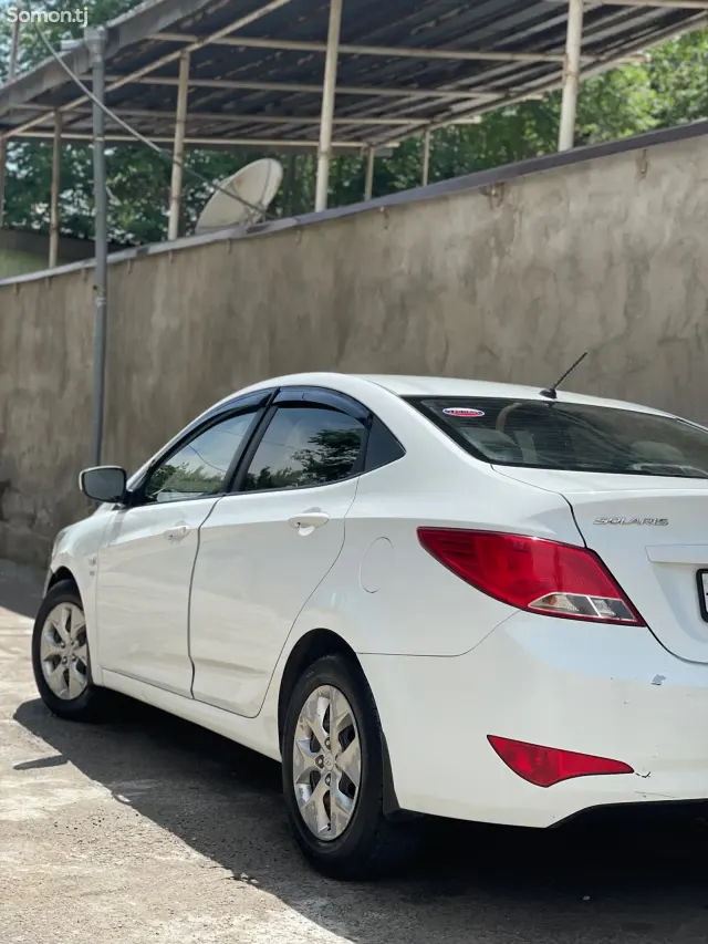 Hyundai Solaris 2016 · 1.6 AT