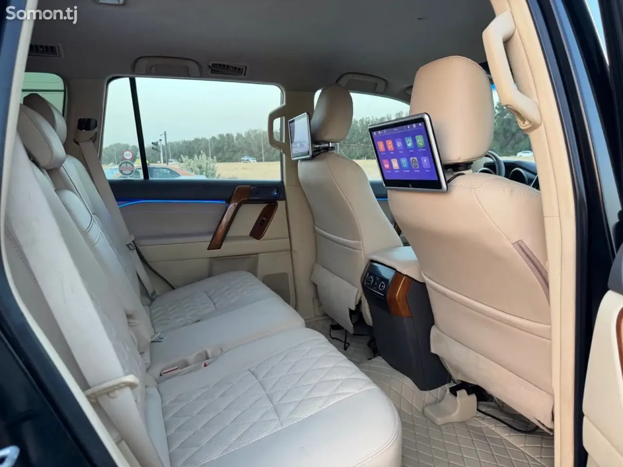 Toyota Land Cruiser Prado 2014 · 4.0 AT