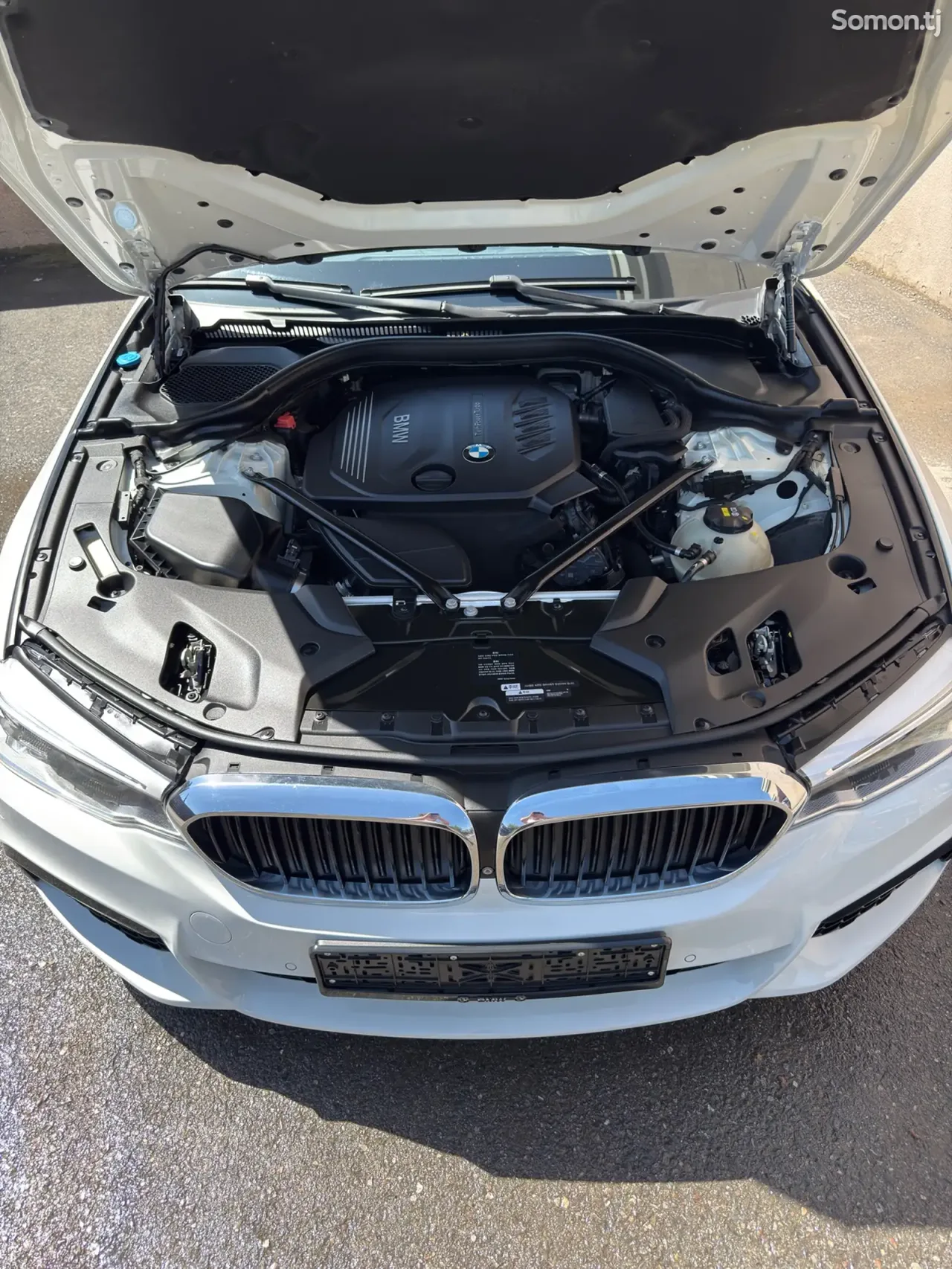 BMW 5 series 2017 · 2.0 AT