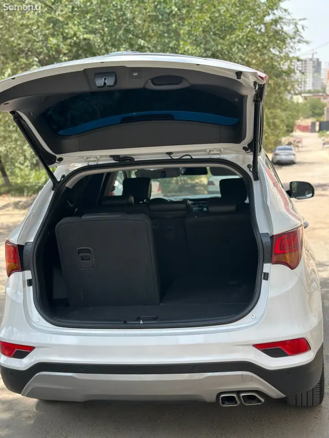 Hyundai Santa Fe 2017 · 2.0 AT