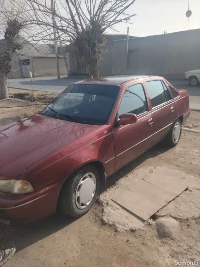Daewoo Nexia 1996 · 1.6 MT
