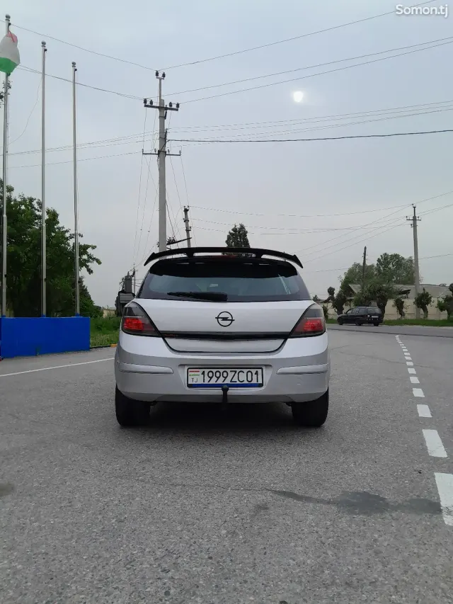 Opel Astra H 2007 · 1.6 MT