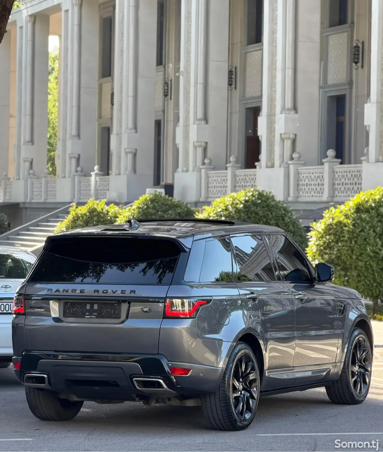 Land Rover Range Rover Sport 2019 · 3.0 AT