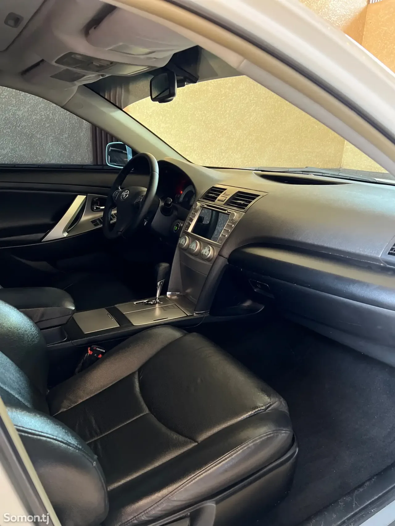 Toyota Camry 2010 · 2.5 AT