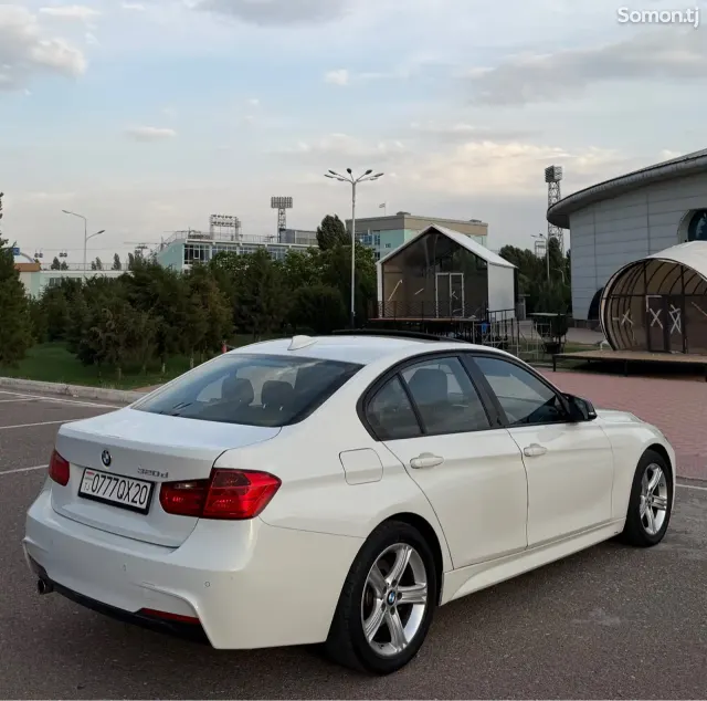 BMW 3 series 2014 · 2.0 AT