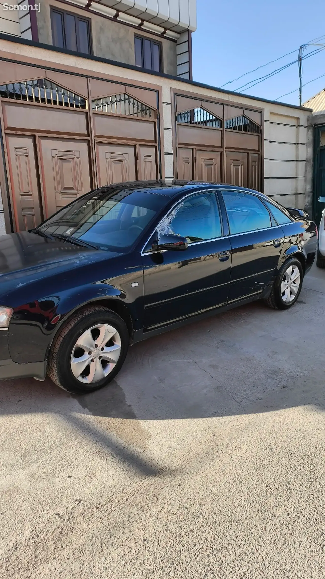 Audi A6 1998 · 2.4 AT