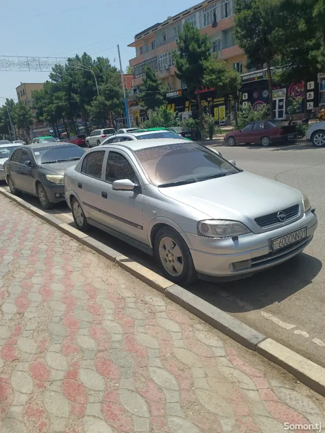 Opel Astra G 2006 · 2.2 AT
