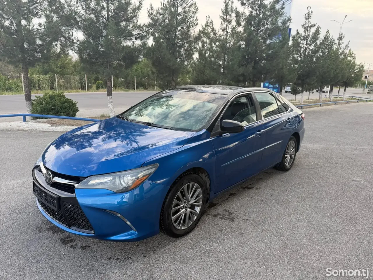Toyota Camry 2017 · 2.0 AT