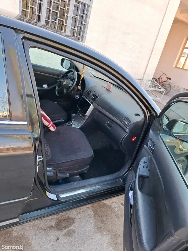 Toyota Avensis 2008 · 2.0 AT