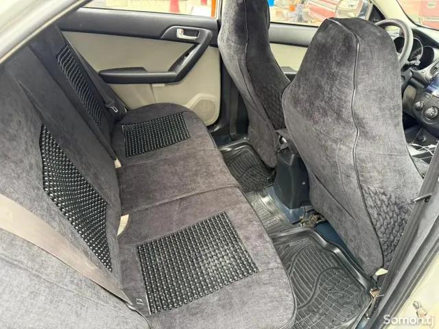 Kia Cerato 2009 · 1.6 MT