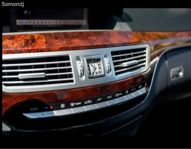 Mercedes-Benz S class 2012 · 6.3 AT