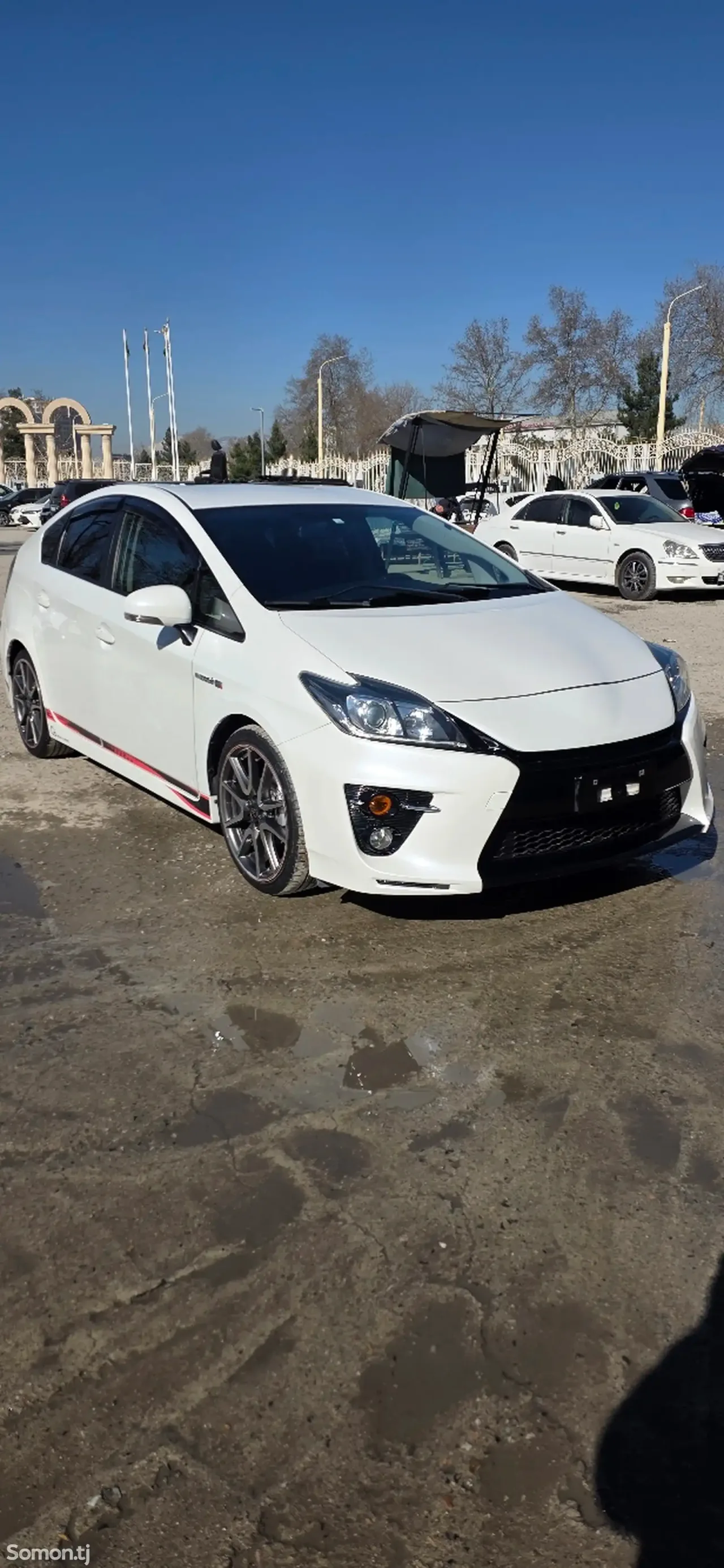 Toyota Prius 2014 · 1.8 CVT