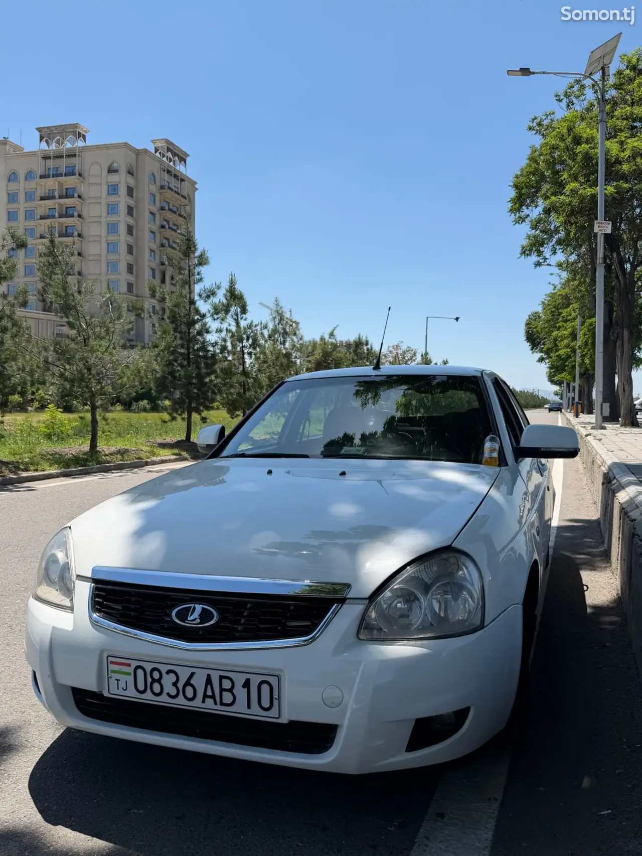 Lada (ВАЗ) Priora 2010 · 1.6 MT