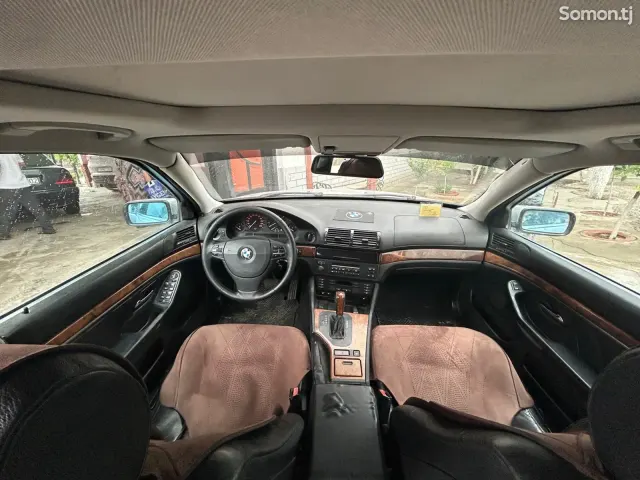 BMW M5 1998 · 2.3 AT