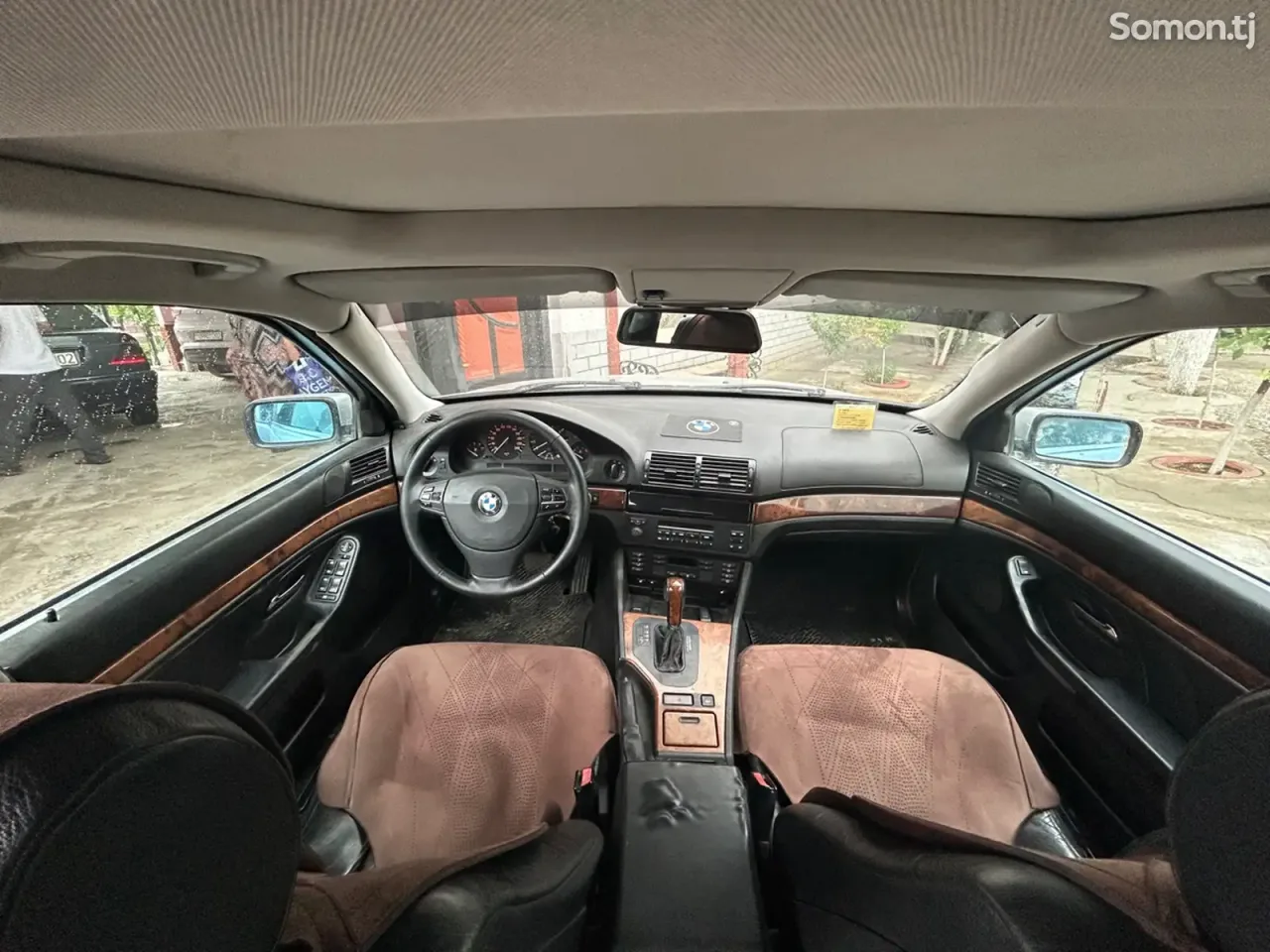 BMW M5 1998 · 2.3 AT