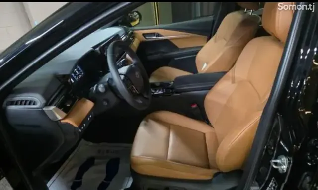 Toyota Camry 2025 · 2.5 AT