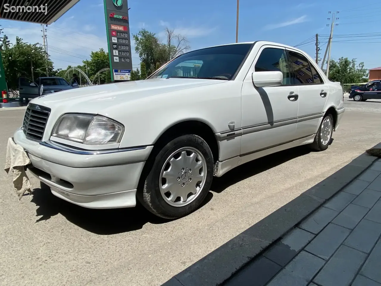 Mercedes-Benz C class 1999 · 2.8 AT