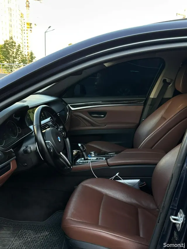 BMW 5 series 2013 · 2.0 AT