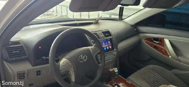 Toyota Camry 2011 · 2.5 AT