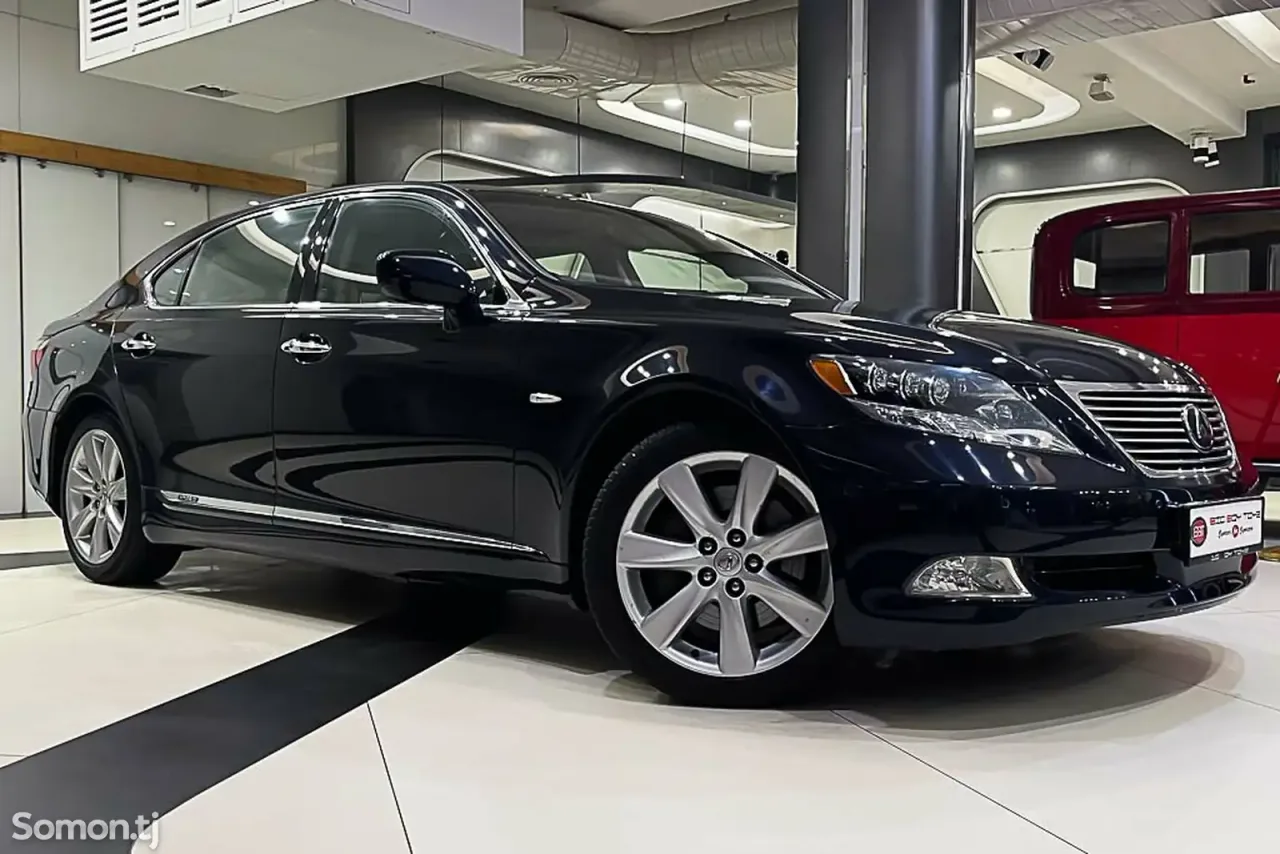 Lexus LS series 2009 · 4.5 AT