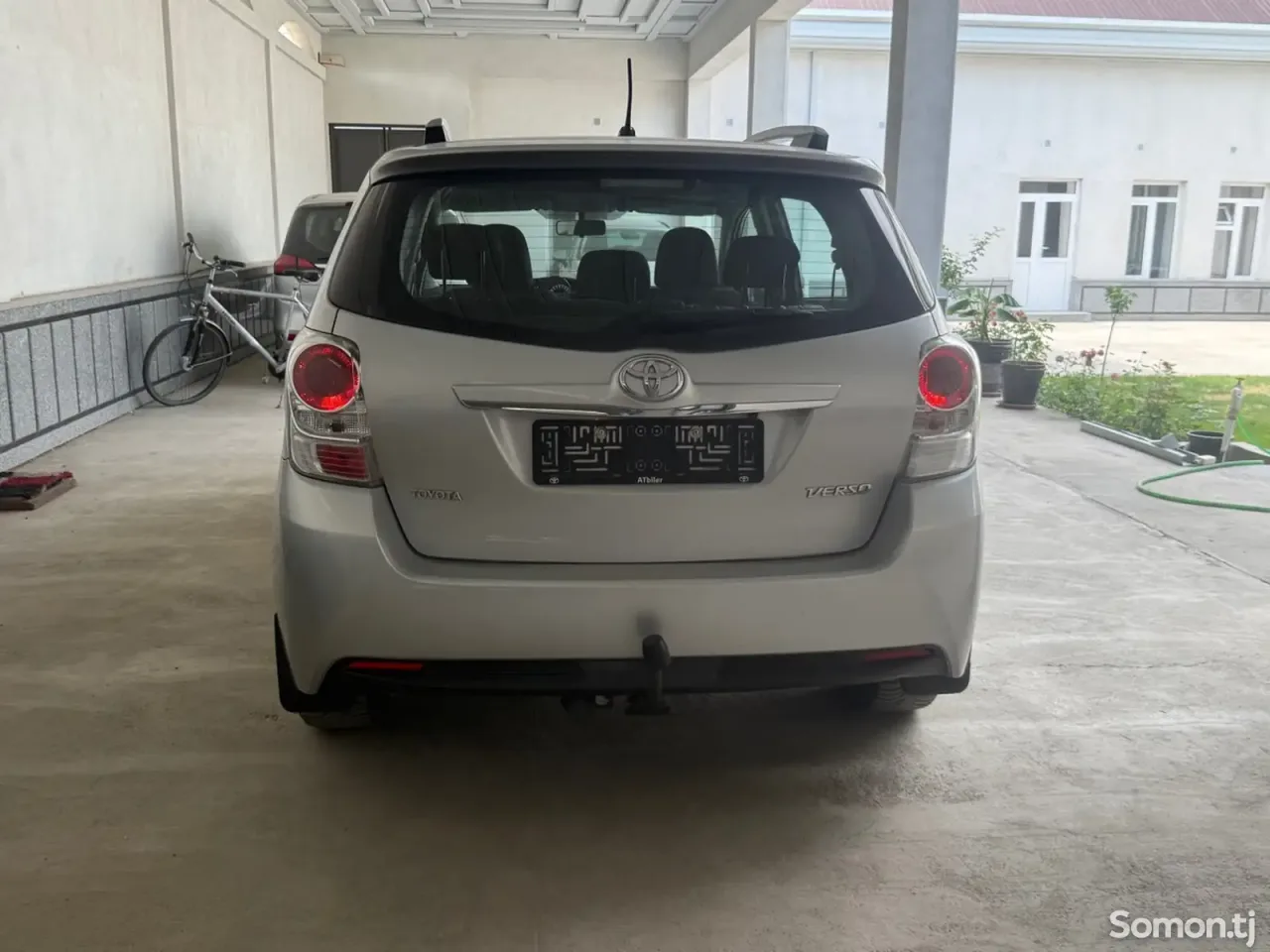 Toyota Verso 2014 · 1.8 MT