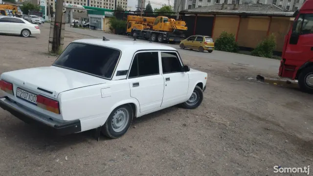 Lada (ВАЗ) 2107 2004 · 1.5 MT
