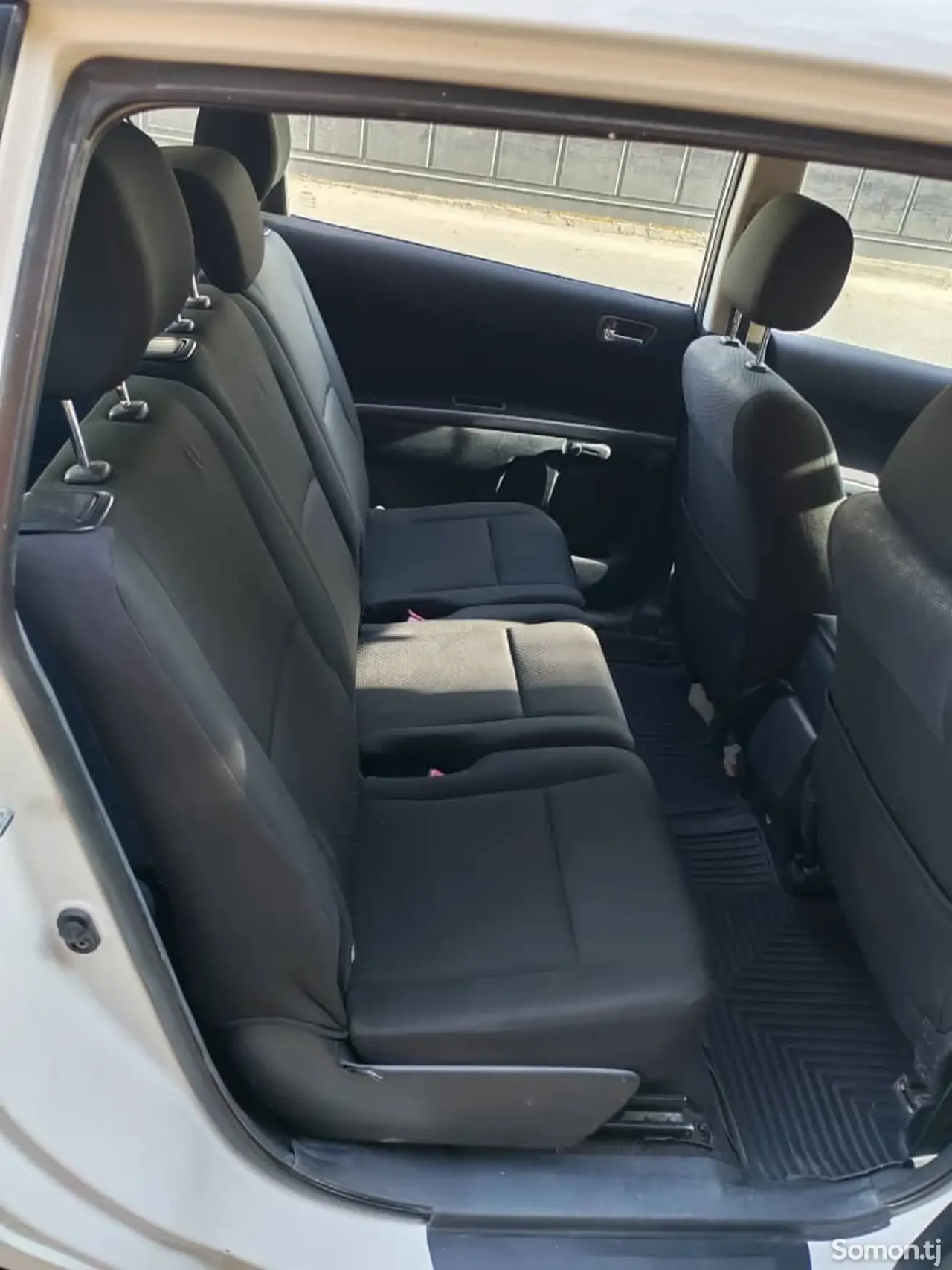 Toyota Corolla Verso 2007 · 2.2 MT