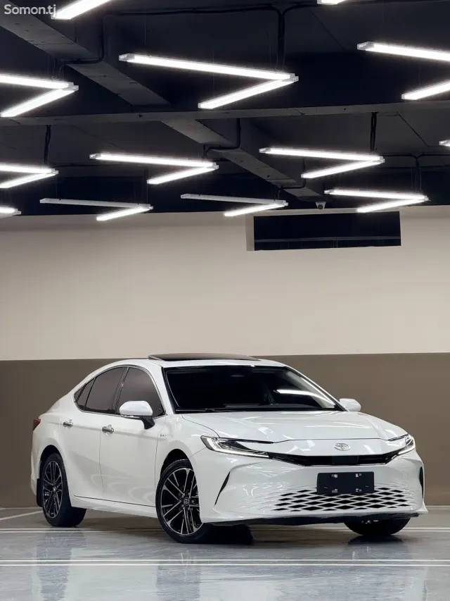 Toyota Camry 2024 · 2.0 AT