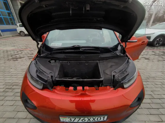 BMW i3 2014 · AT