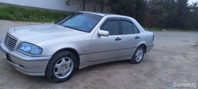 Mercedes-Benz C class 1998 · 2.0 AT