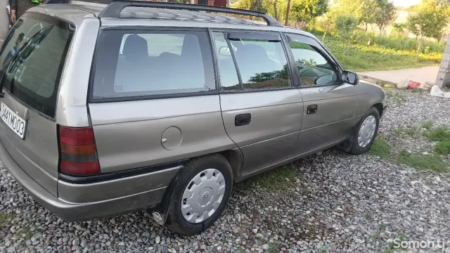 Opel Astra F 1996 · 1.6 MT