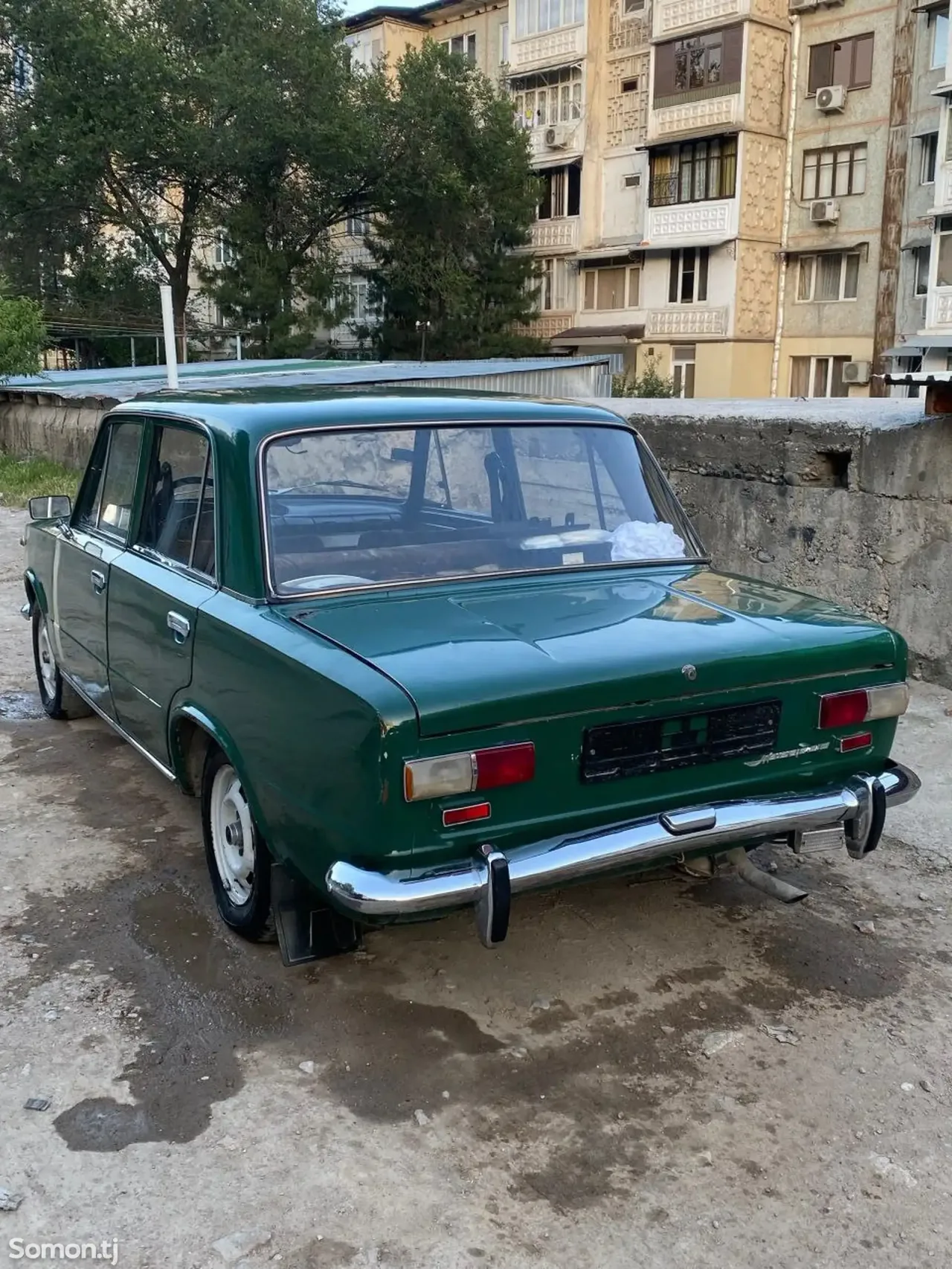 Lada (ВАЗ) 2101 1976 · 0.4 MT