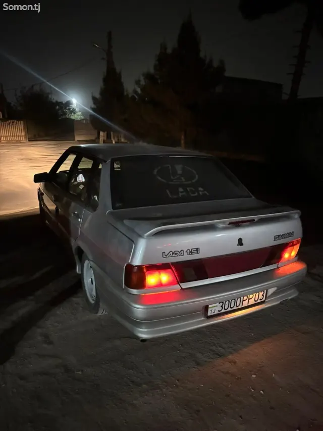 Lada (ВАЗ) 2115 2005 · 1.5 MT