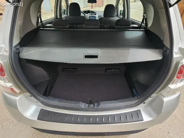 Toyota Corolla Verso 2015 · 1.6 MT