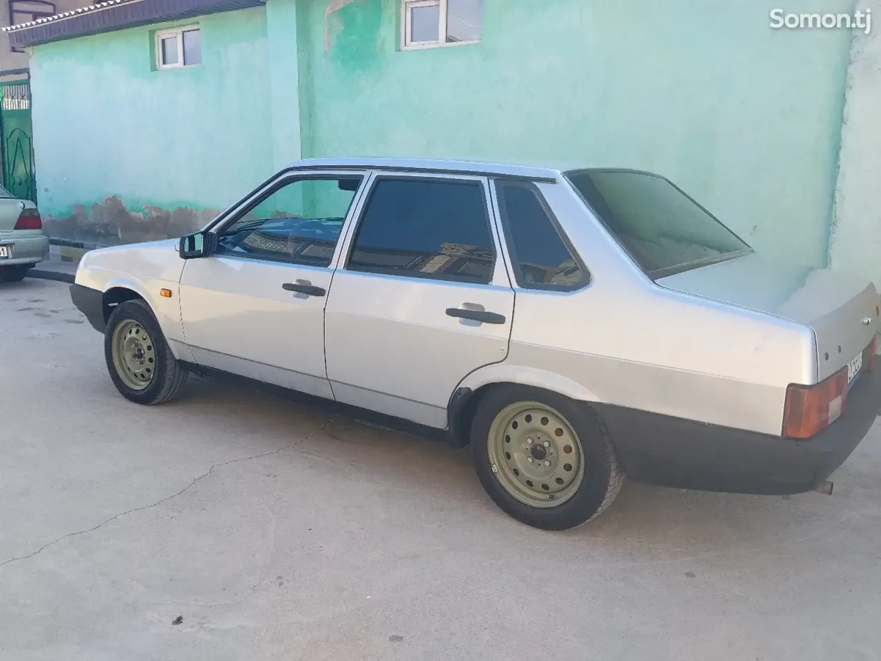 Lada (ВАЗ) 21099 2004 · 1.6 MT