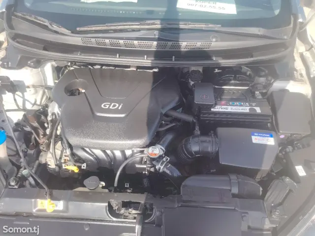 Hyundai Avante 2014 · 1.6 AT