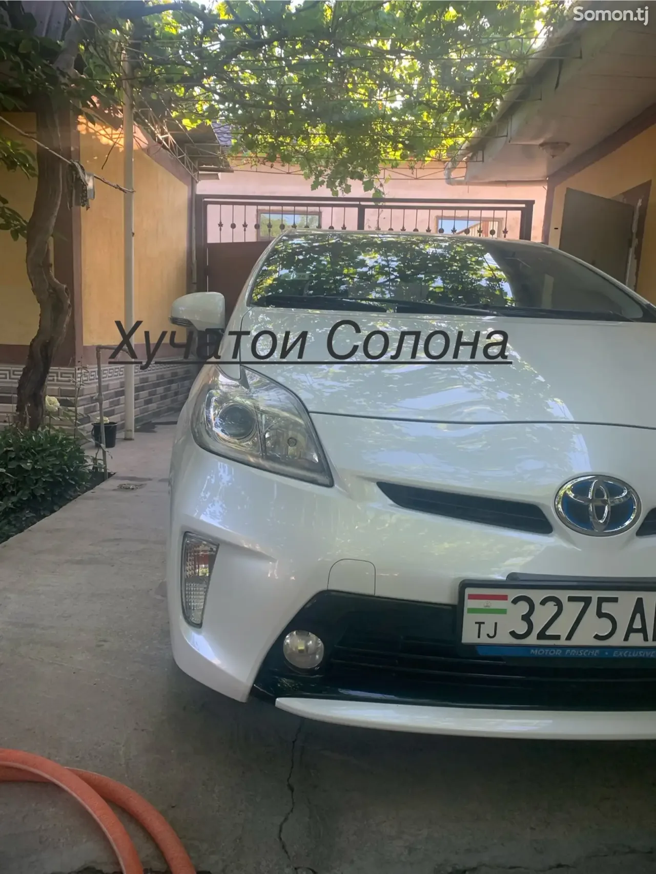 Toyota Prius 2014 · 1.8 AT