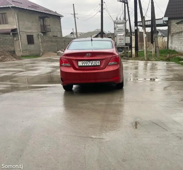 Hyundai Solaris 2016 · 1.4 MT